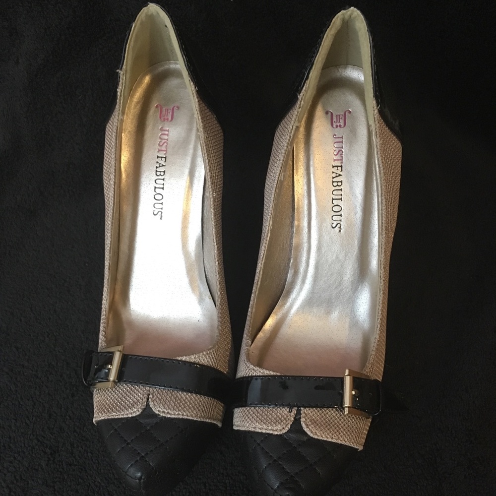 8 1/2 Just Fab black and gold 4” heels